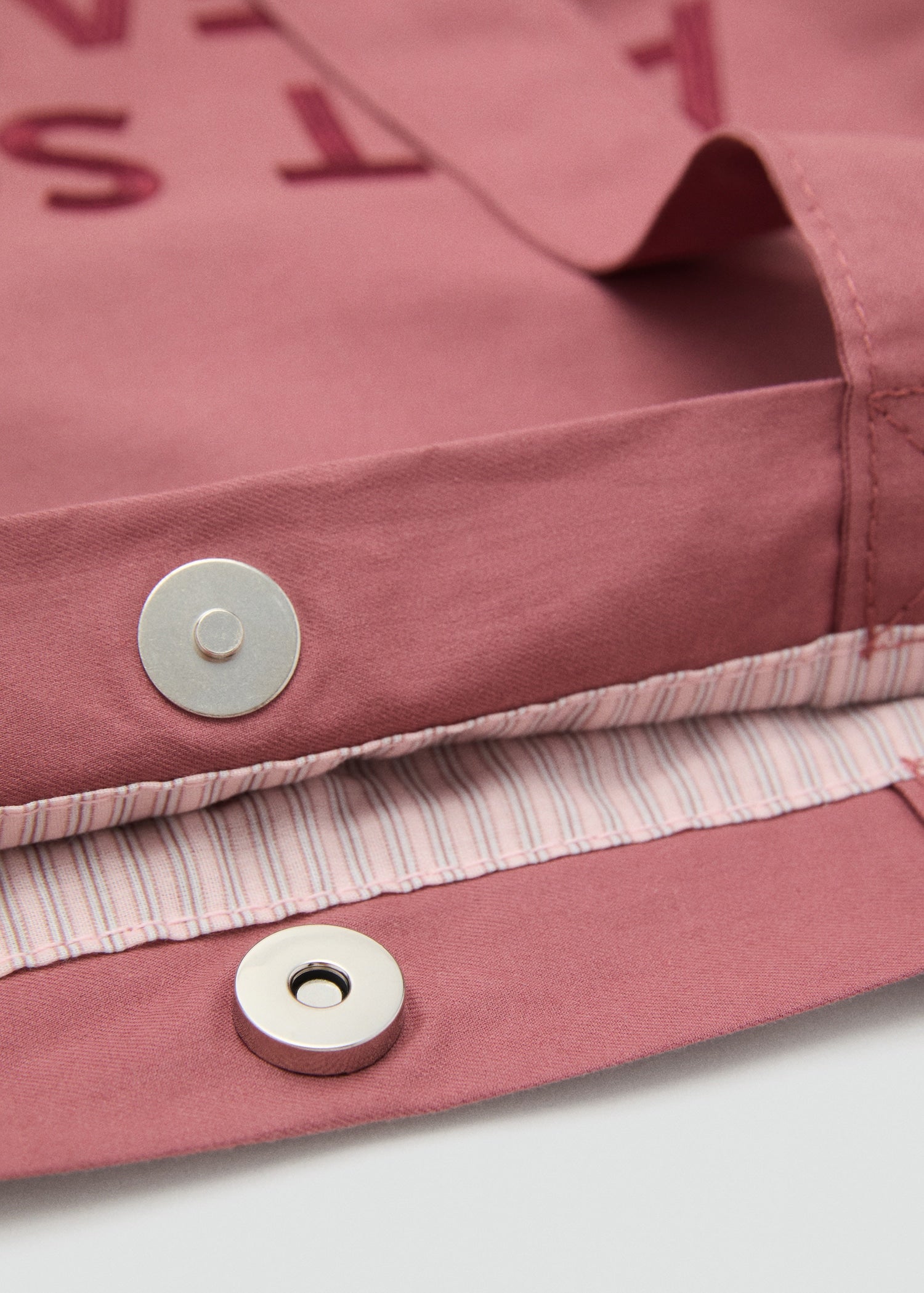 Mango product 17043299-85 - D2