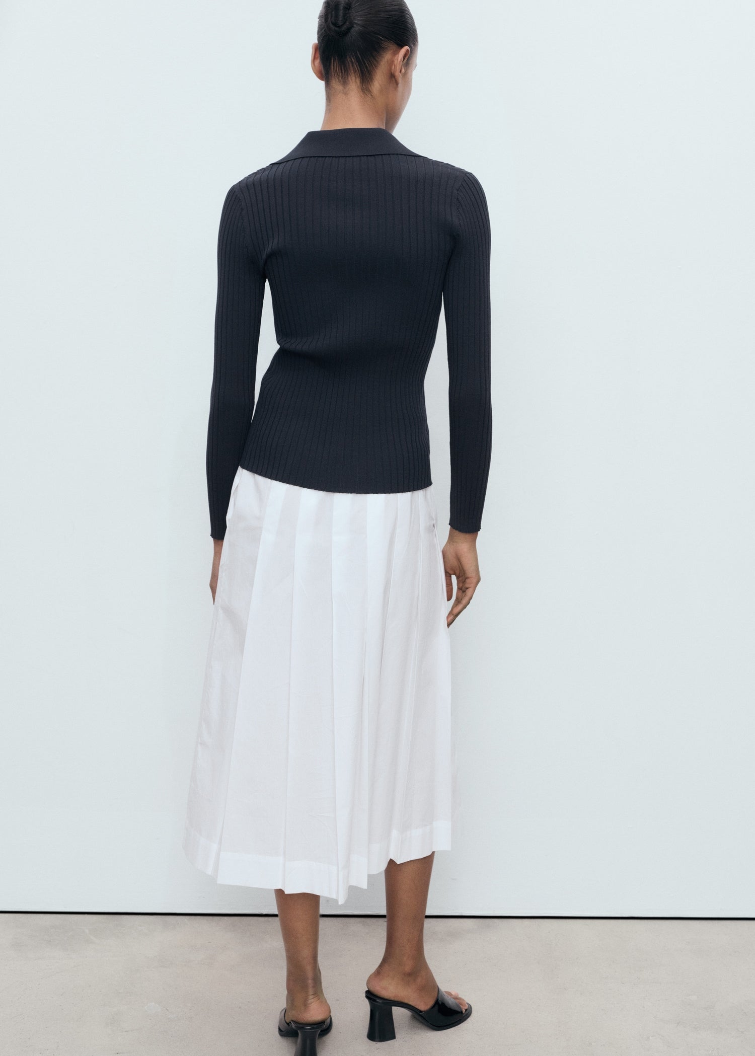 Mango cardigan latte in Navy - R