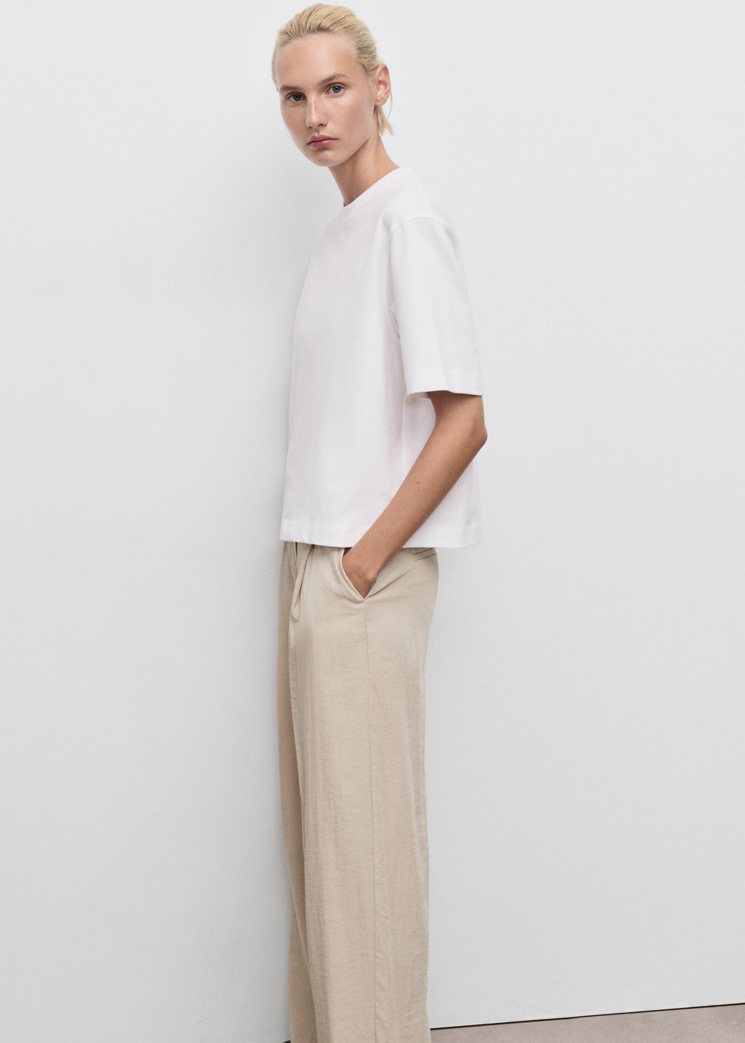 Mango t-shirt sita in Off White