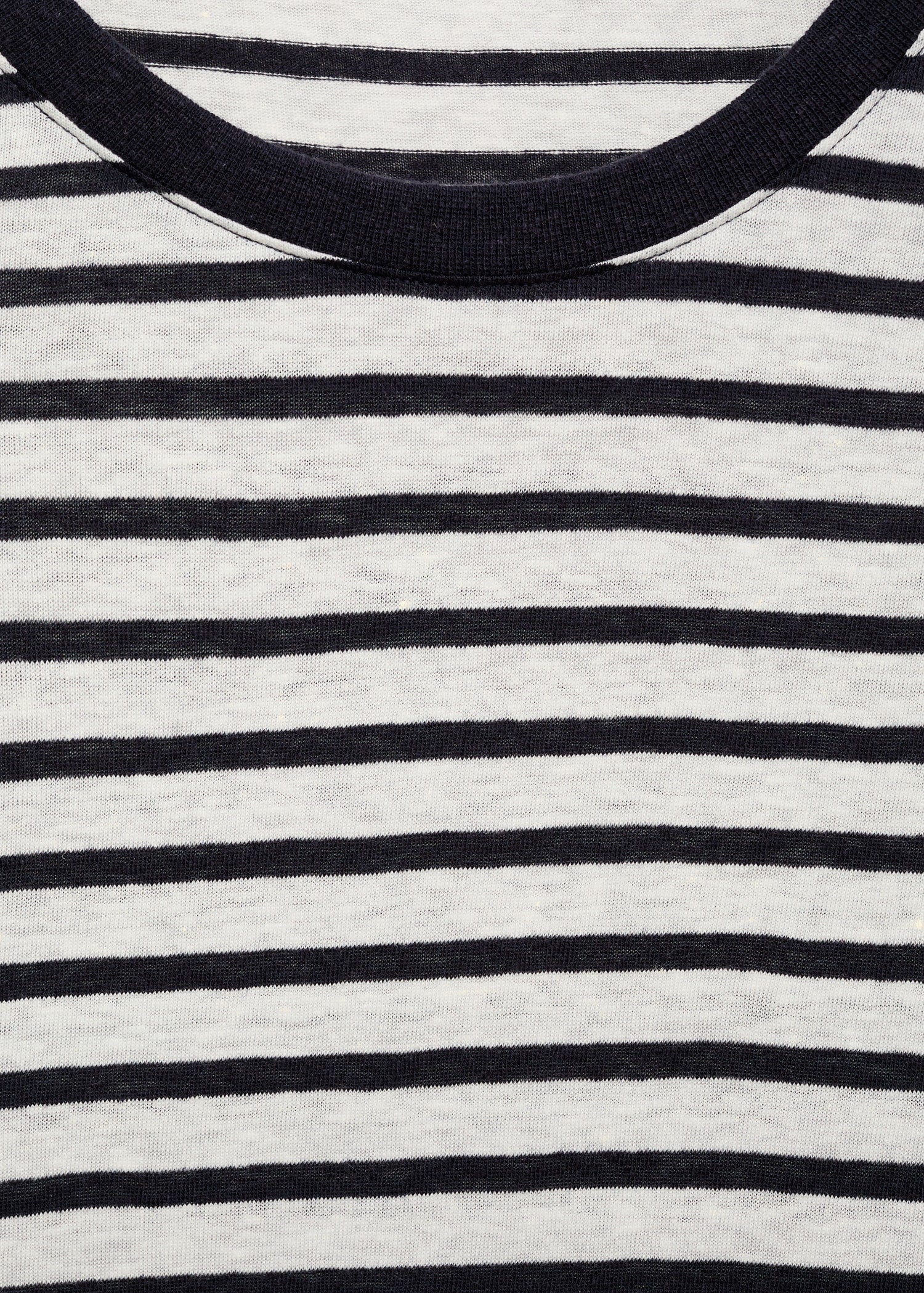 Mango t-shirt limar in Navy - D8