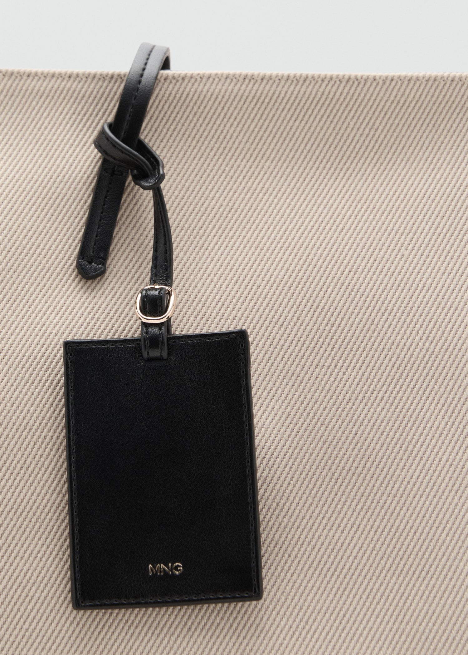 Mango product 17051246-02 - D1