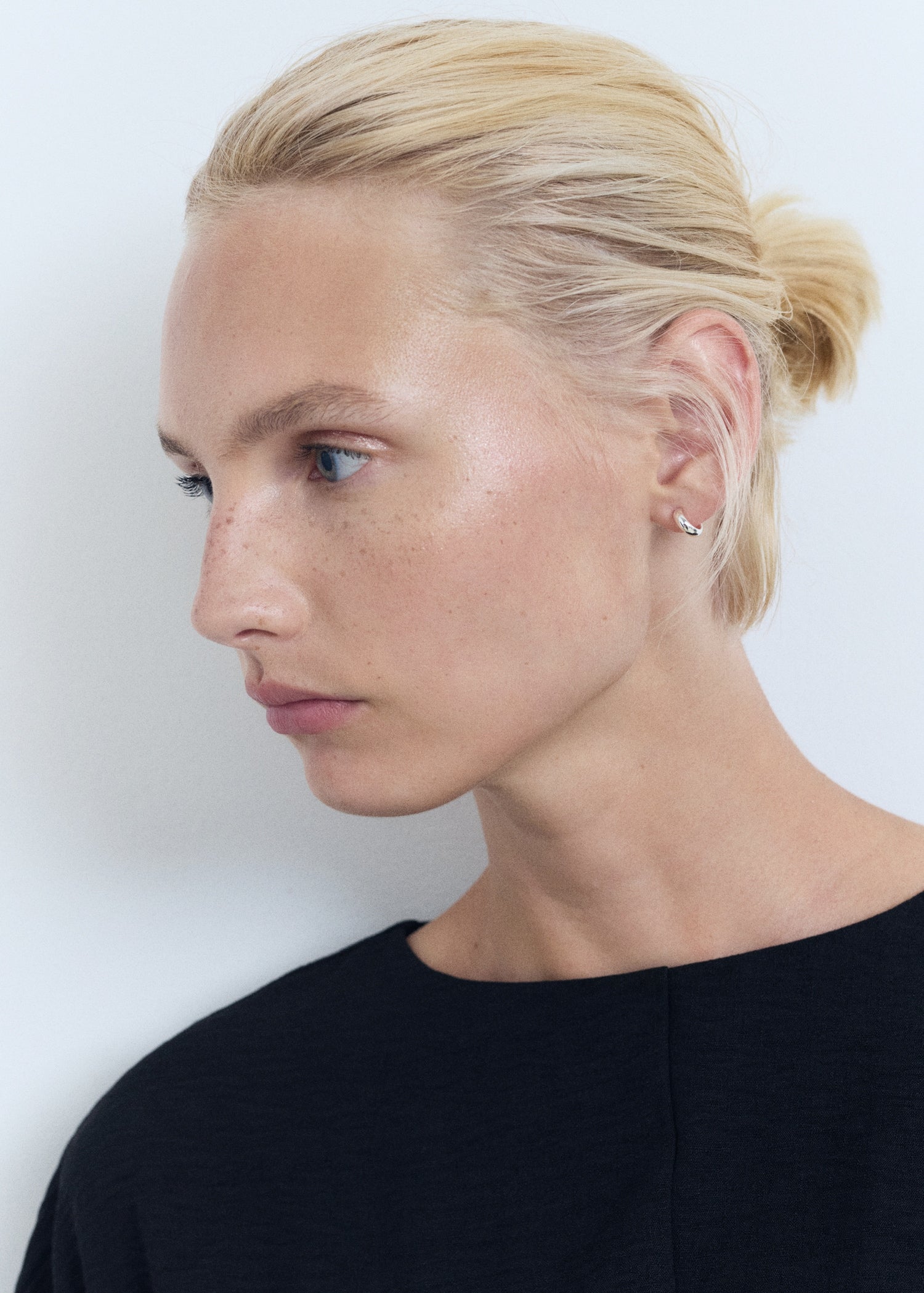 Mango blouse peplum in Black - D1