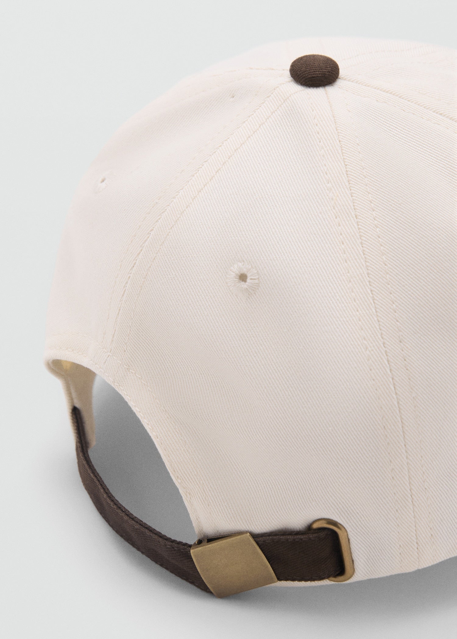 Mango cap archive in Brown - D1