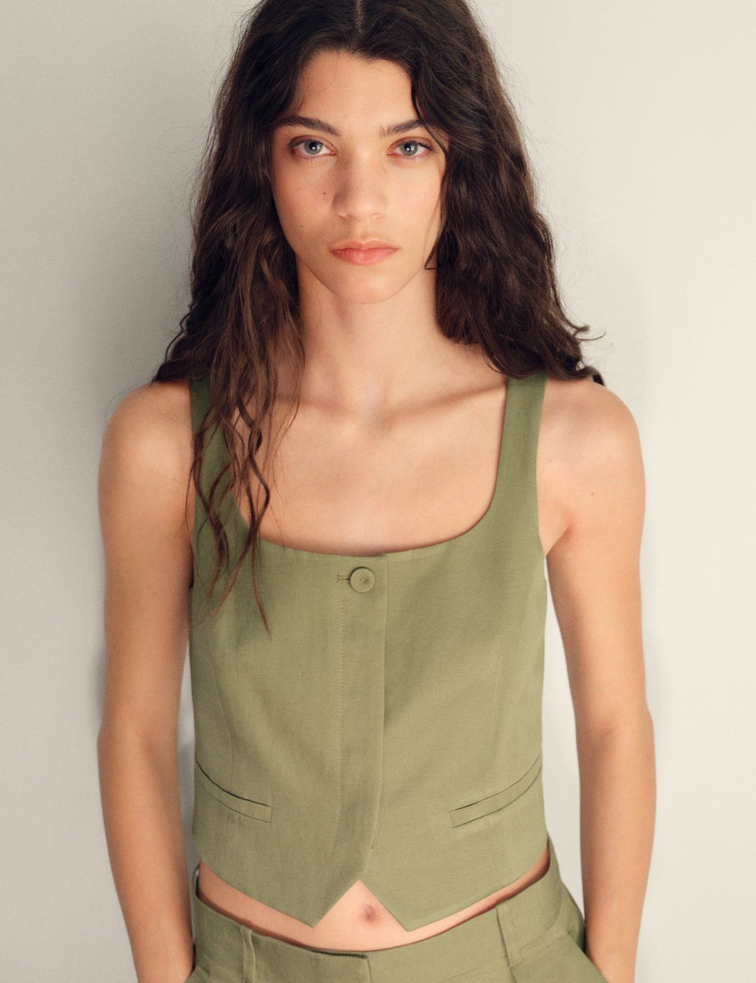 Mango vest max in Khaki