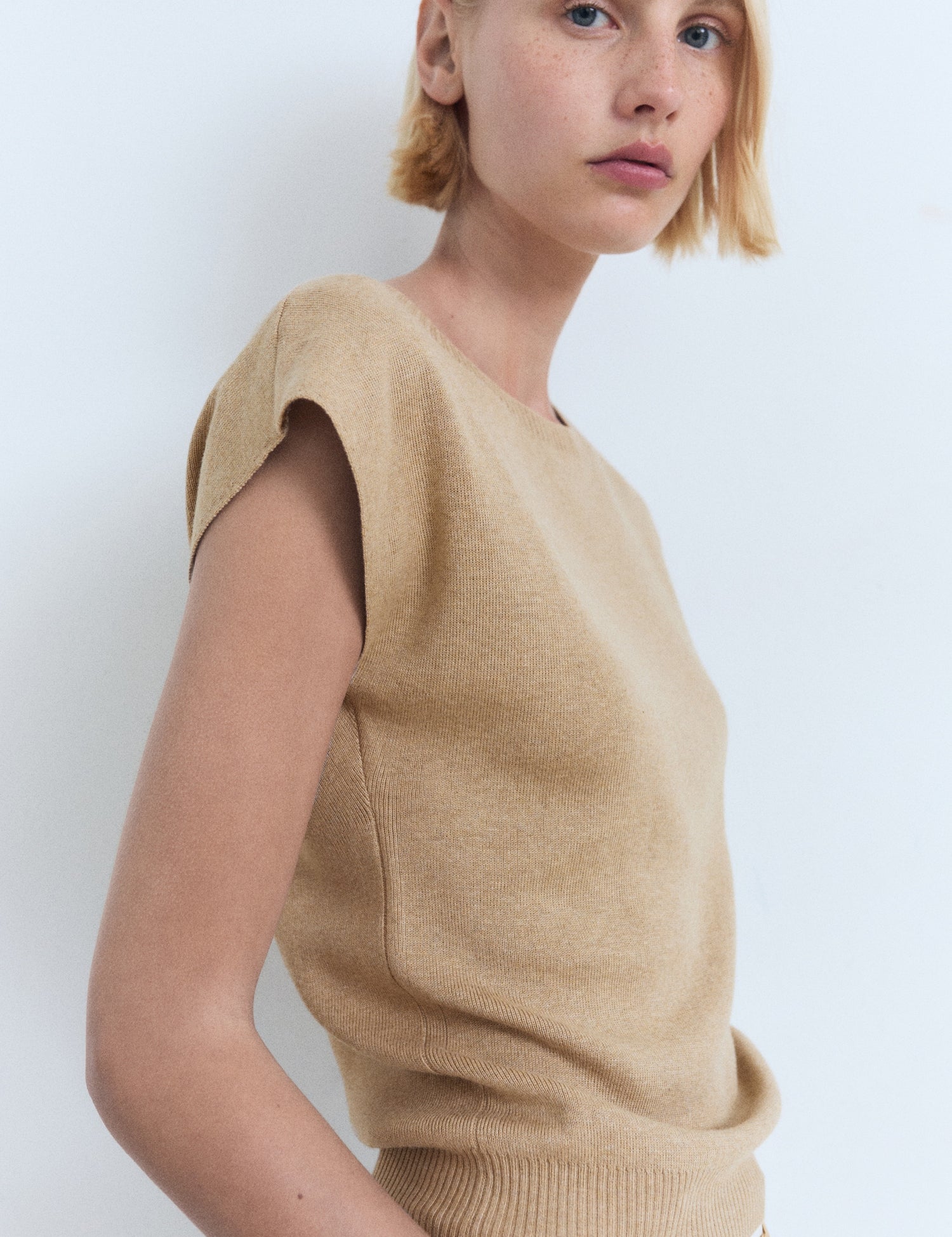 Mango sweater banana in Raw