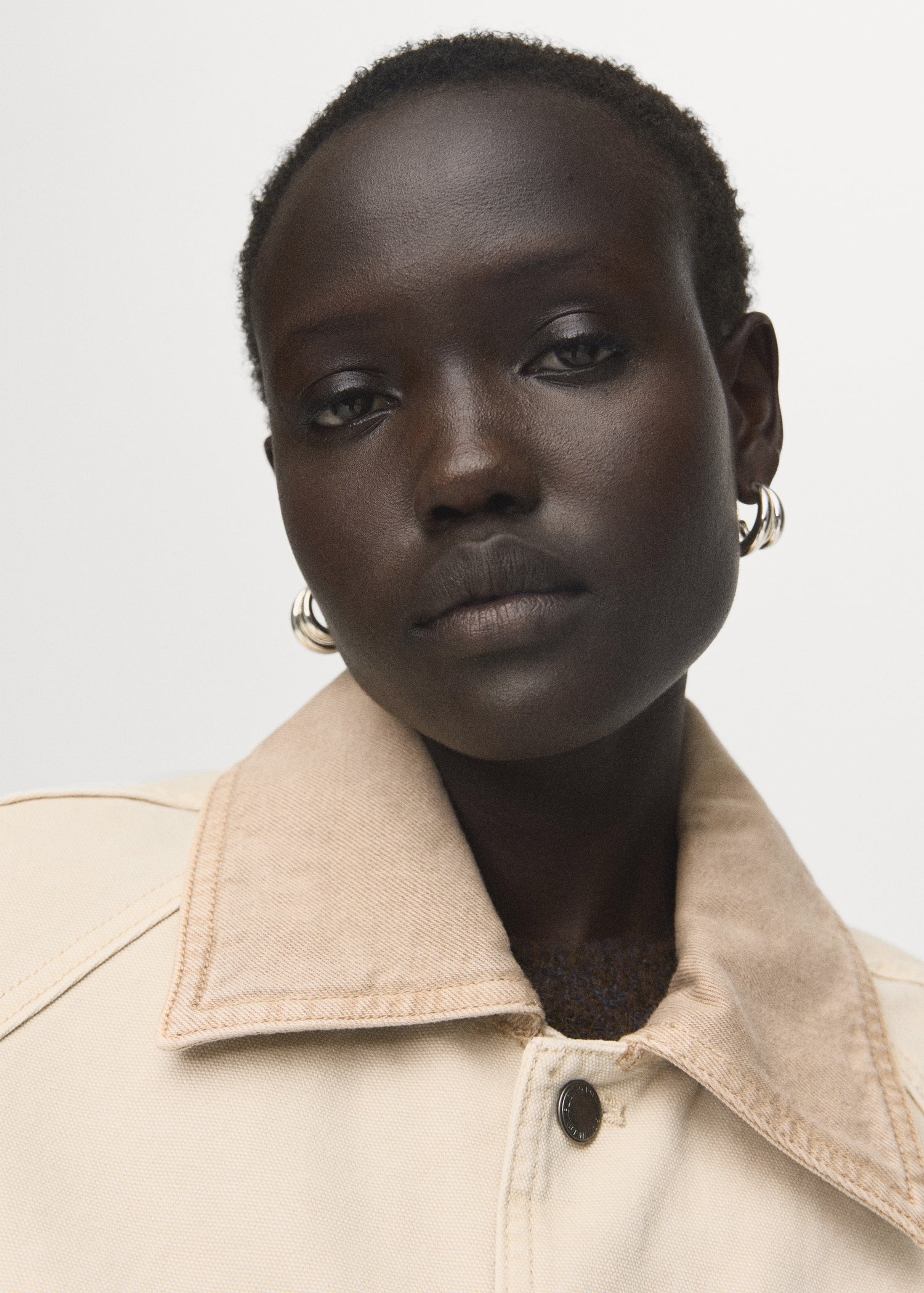 Mango product 17063319-05 - D4