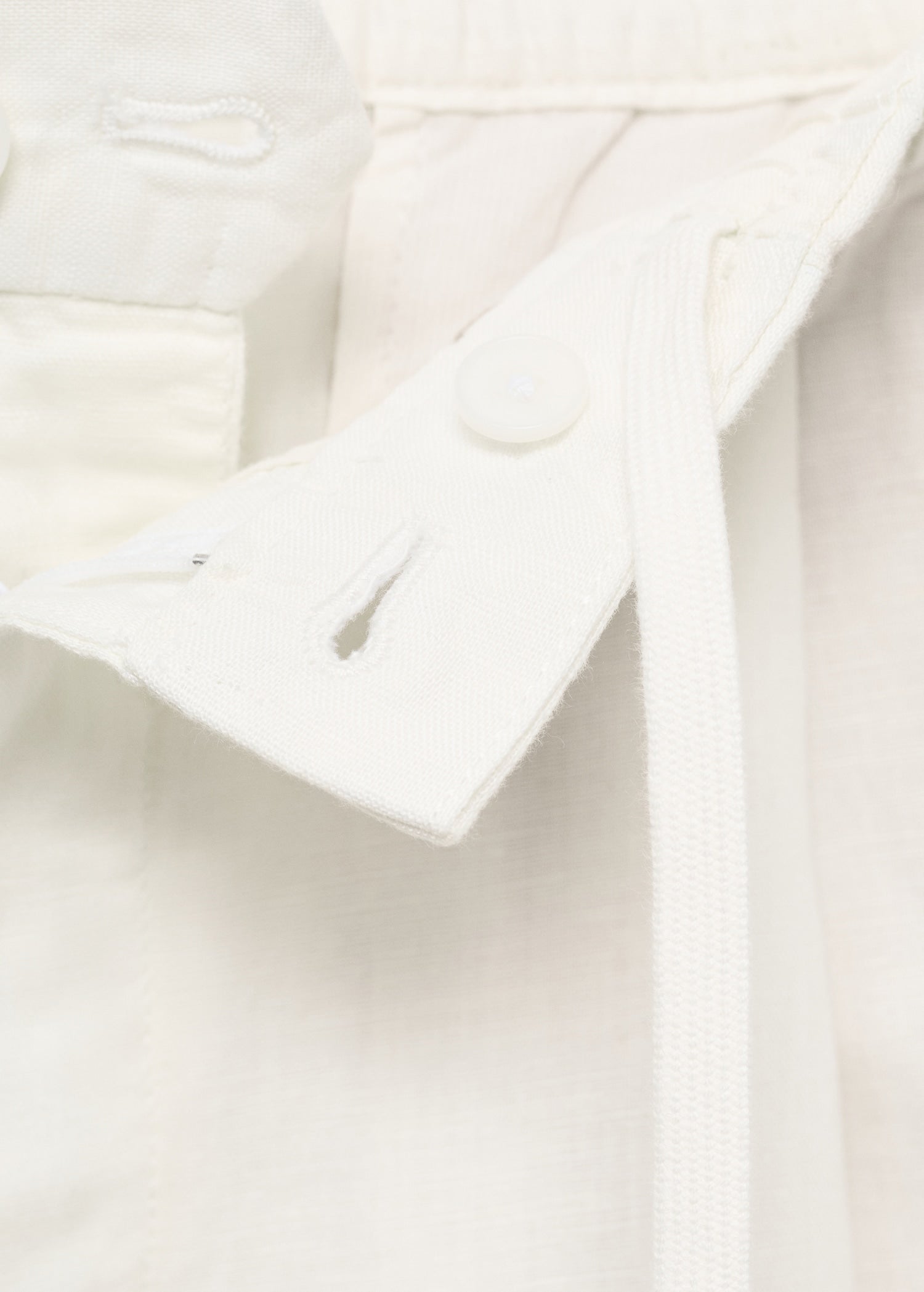 Mango trousers romelinh in White - D8