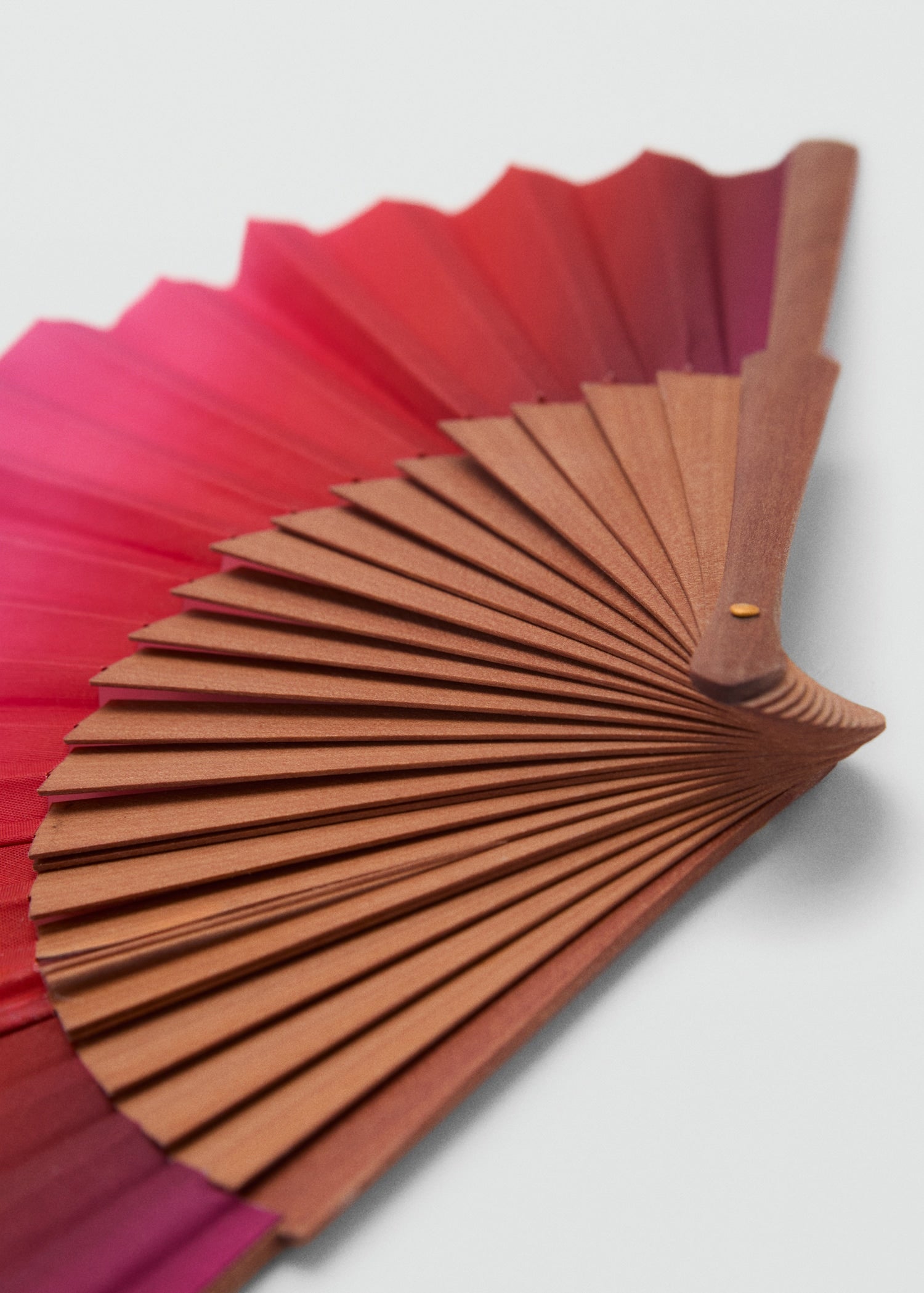 Mango fan stefanp in Fuchsia - D1