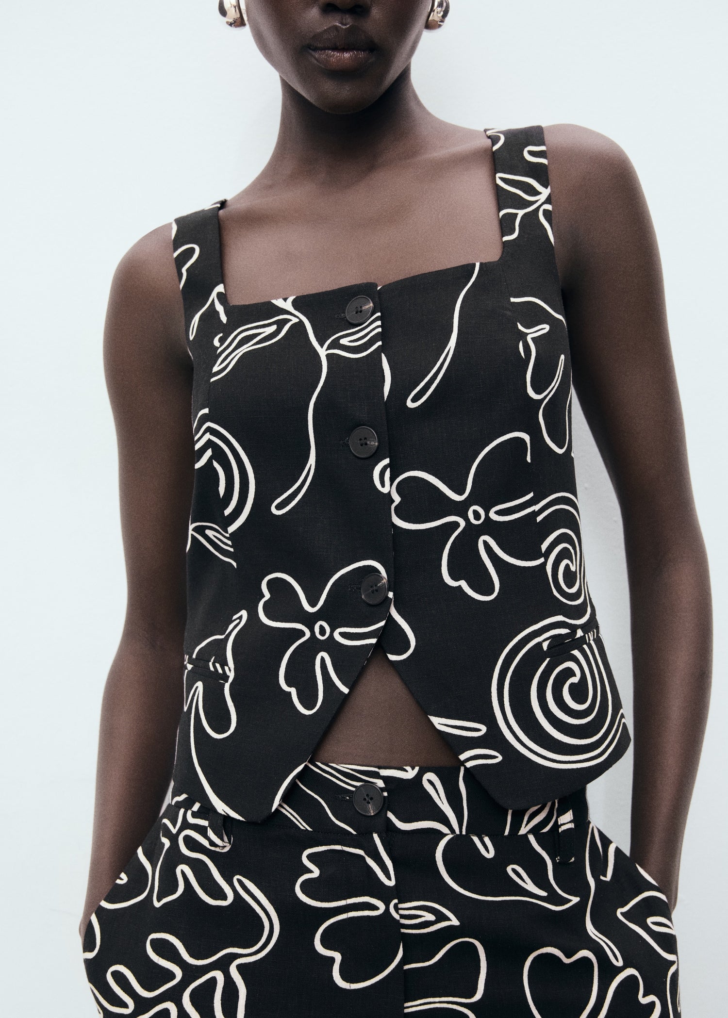 Mango product 17071163-99 - D6