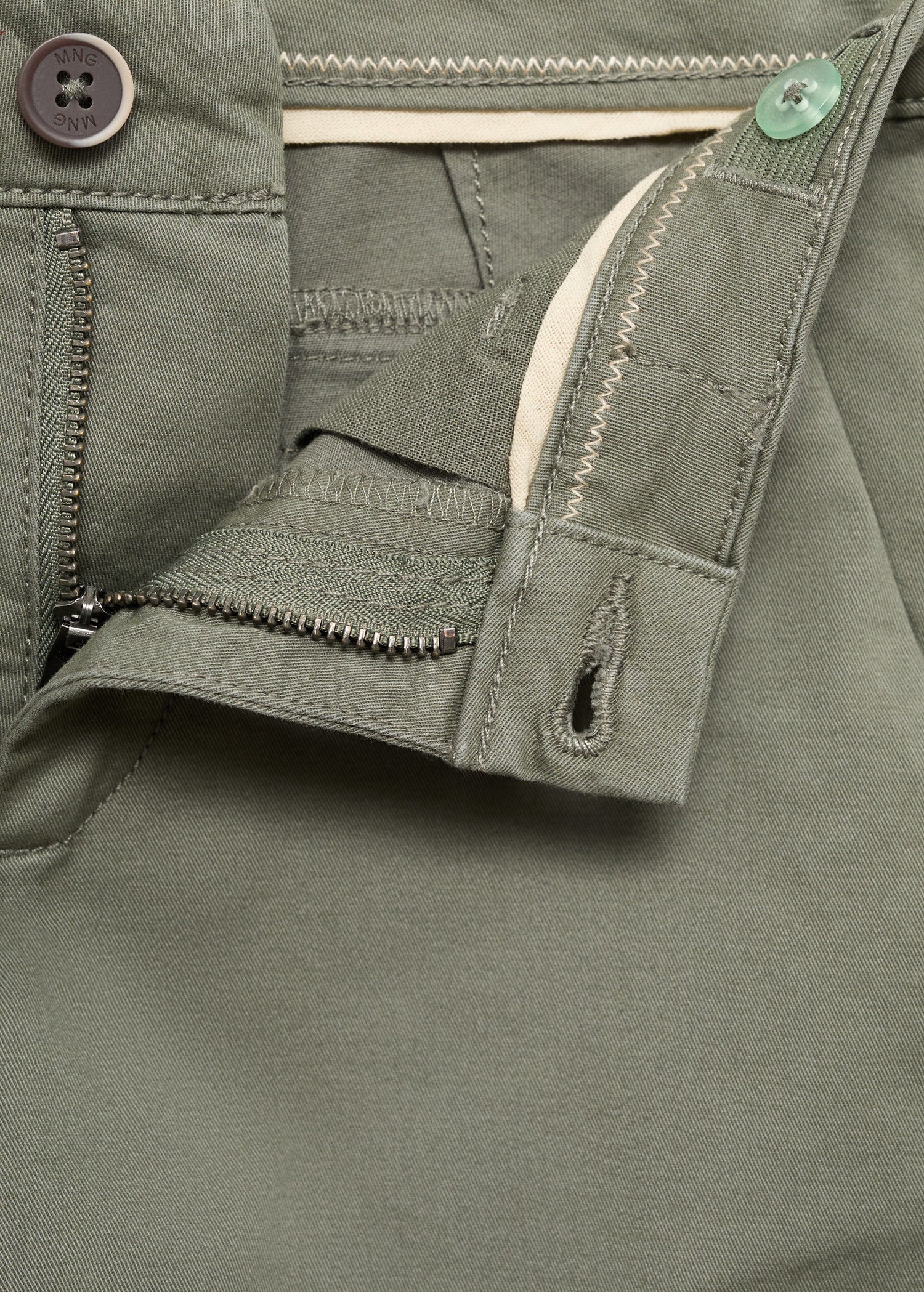 Mango trousers piccolo in Khaki - D8