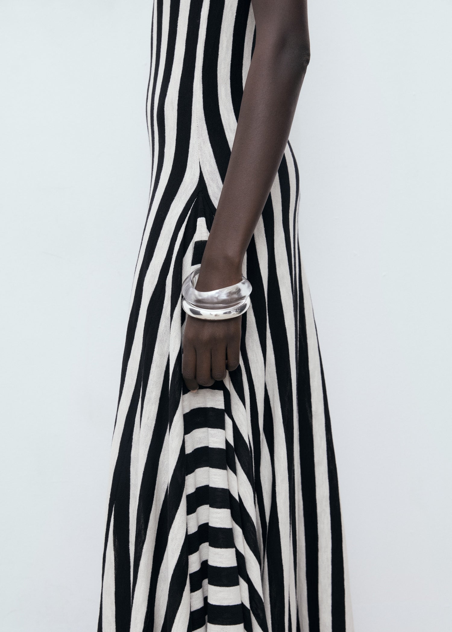 Mango product 17072926-99 - D6