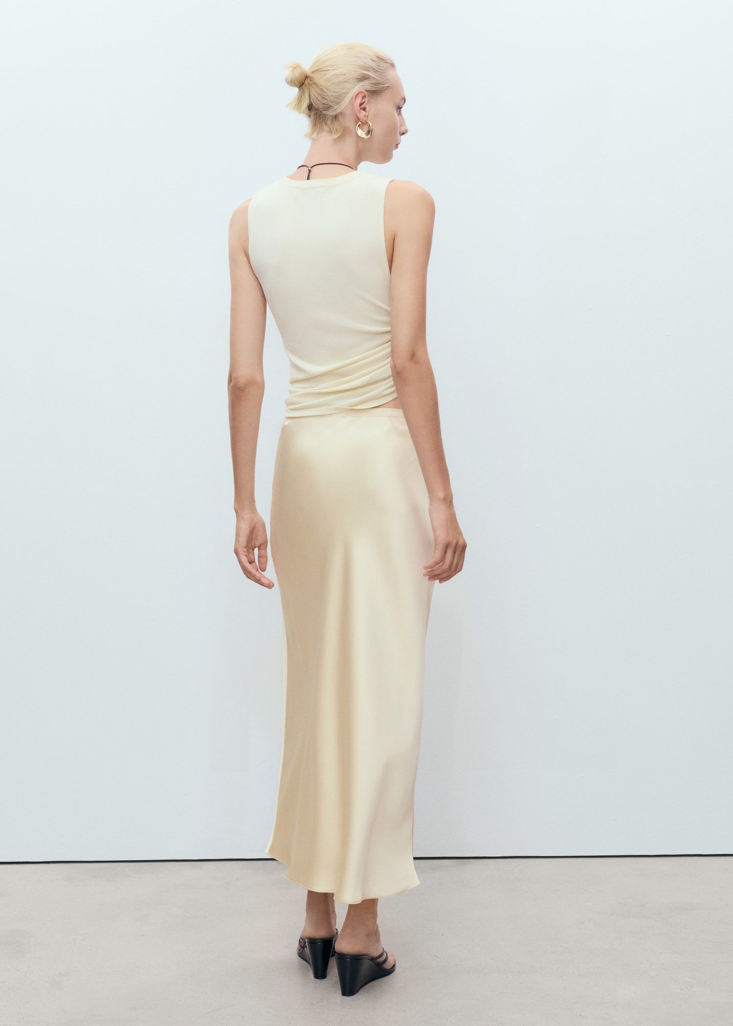 Mango product 17072928-11 - R