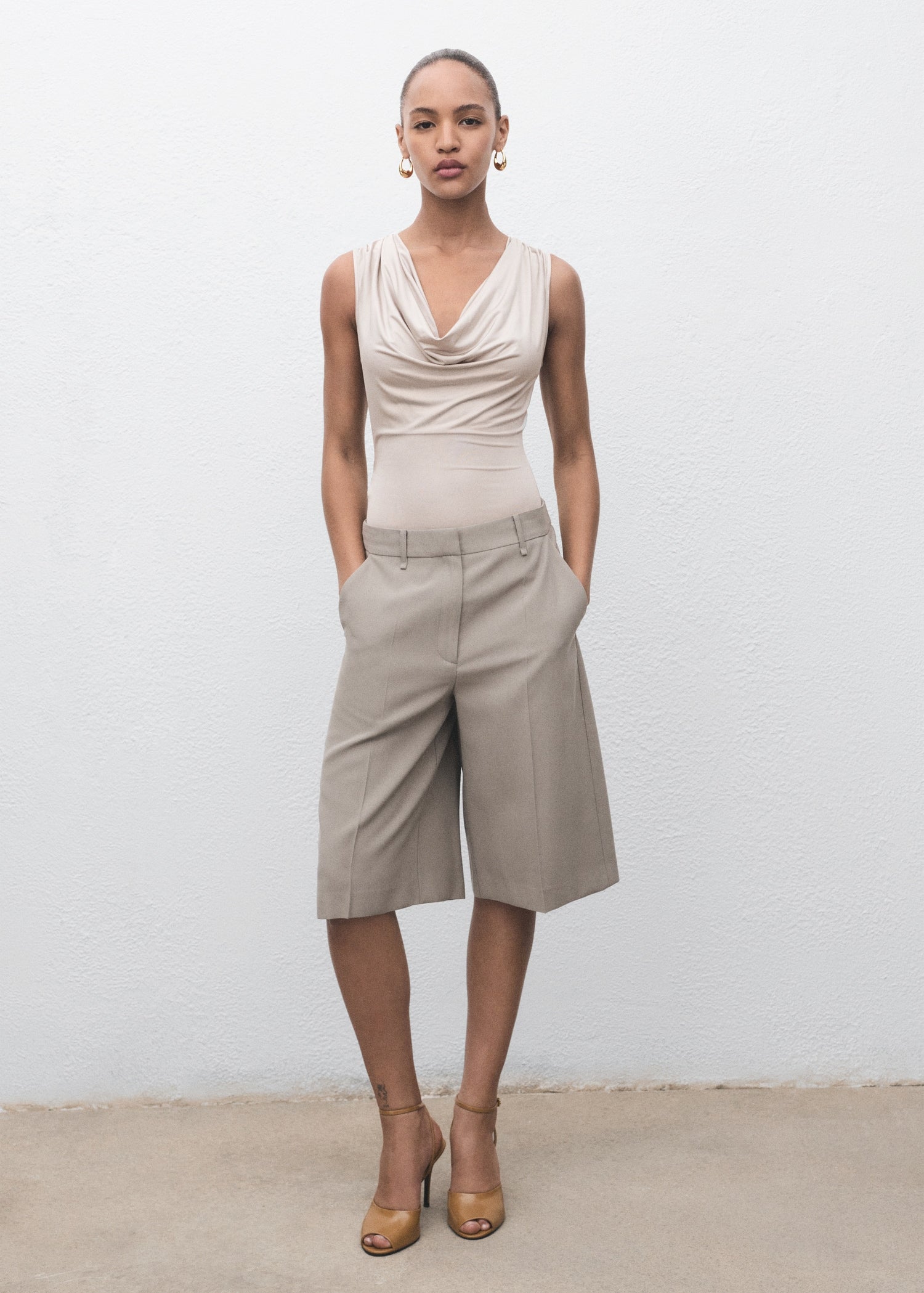 Mango product 17074091-06 - 99999999_01