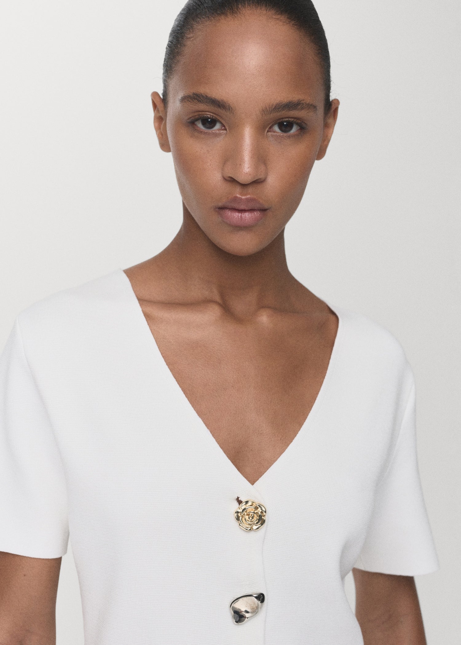 Mango product 17074139-01 - D1