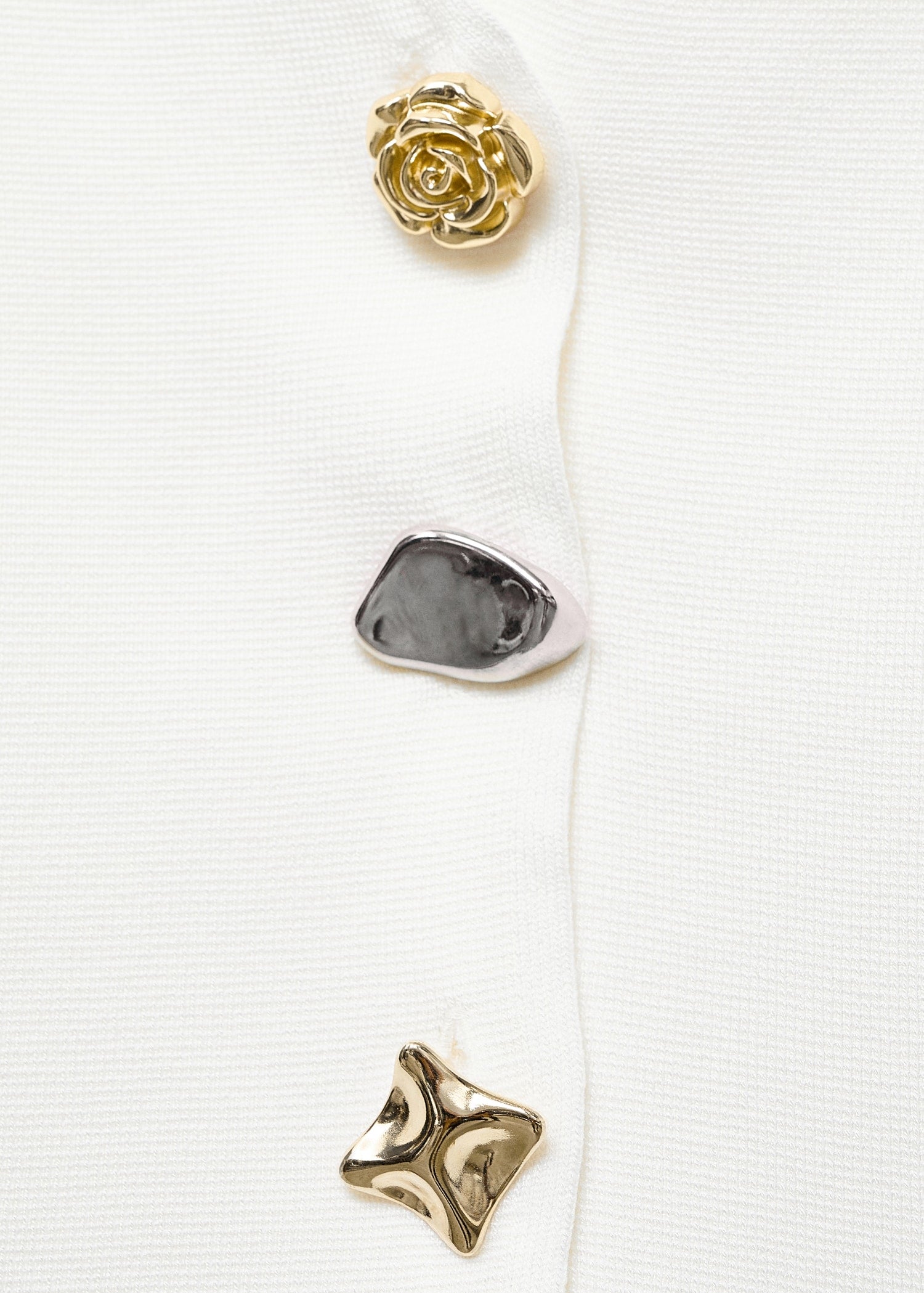 Mango product 17074139-01 - D8