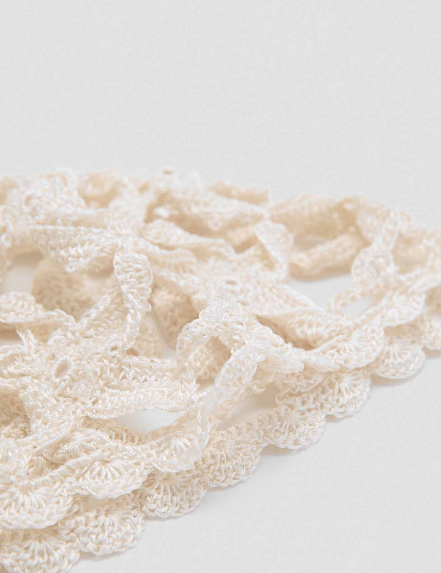 Mango beanie estrella in Raw