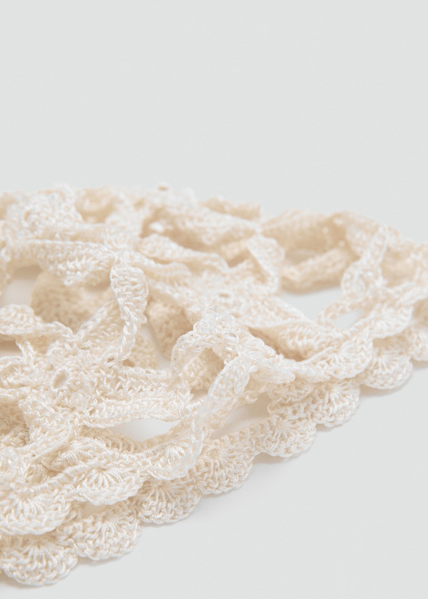 Mango beanie estrella in Raw