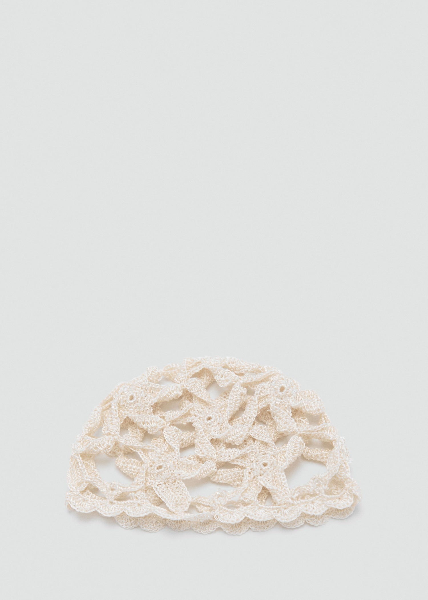 Mango beanie estrella in Raw - B