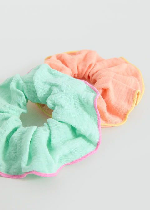Mango hairtie aloha in water