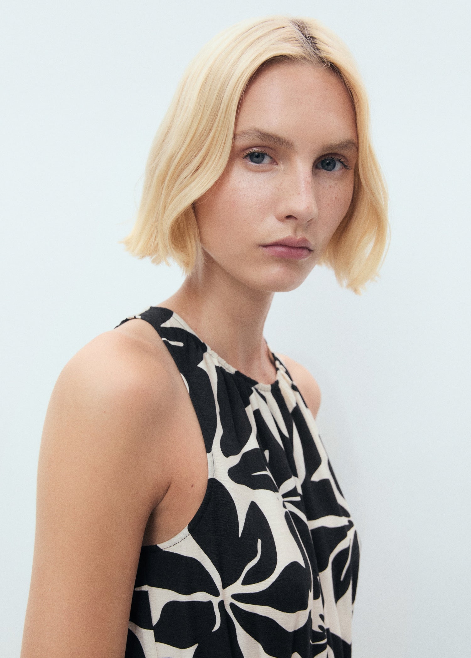 Mango product 17081186-99 - D1