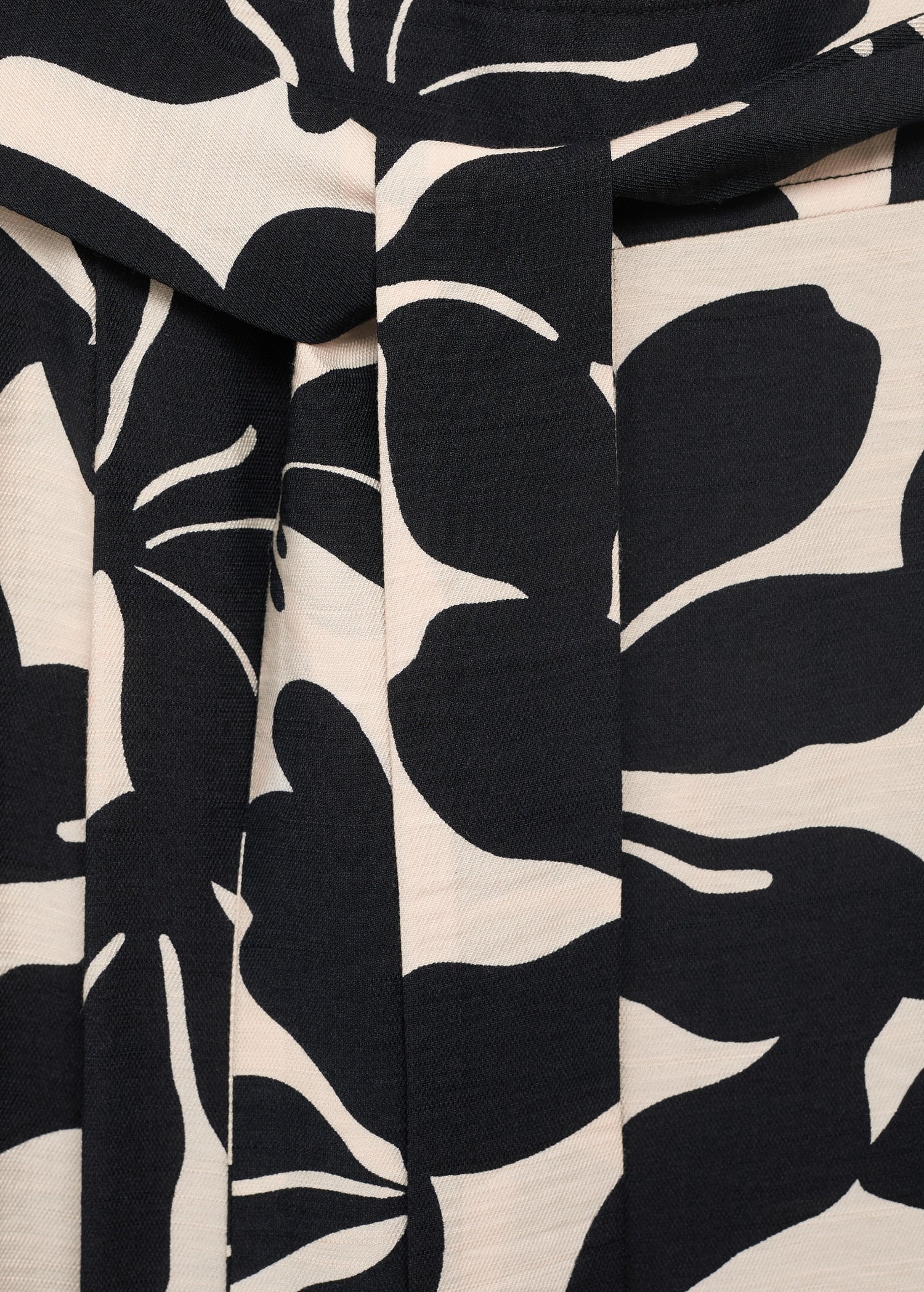 Mango product 17081186-99 - D8