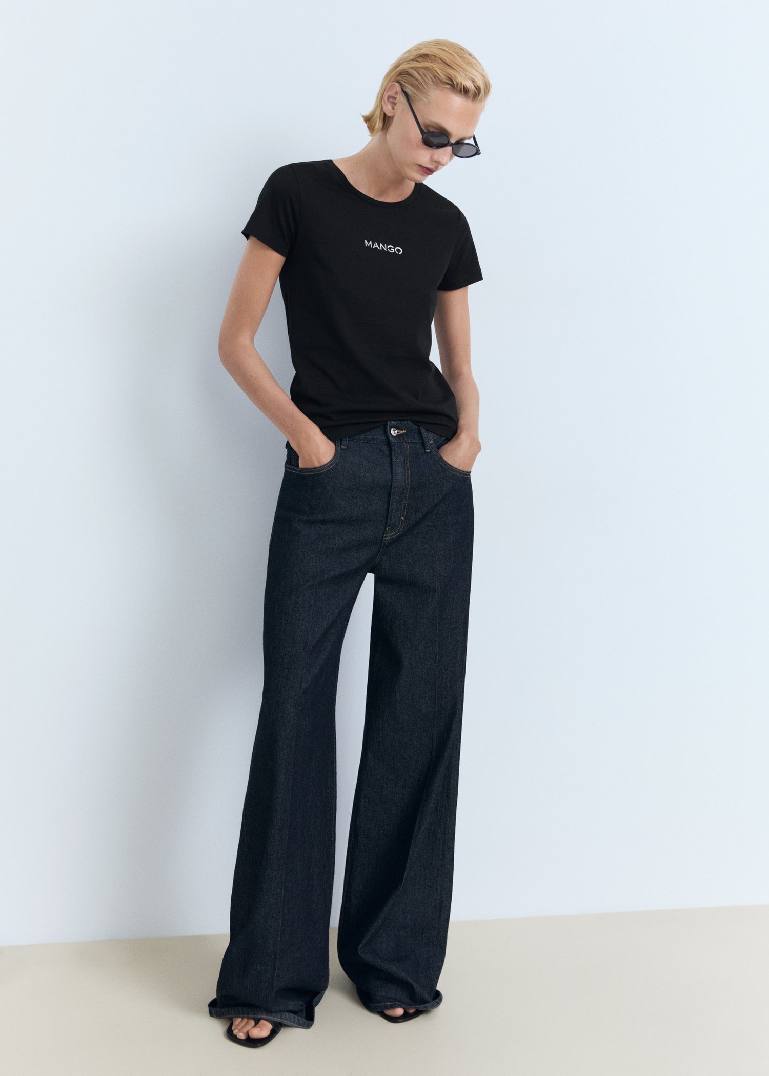 Mango t-shirt mangolog in Black - 99999999_01