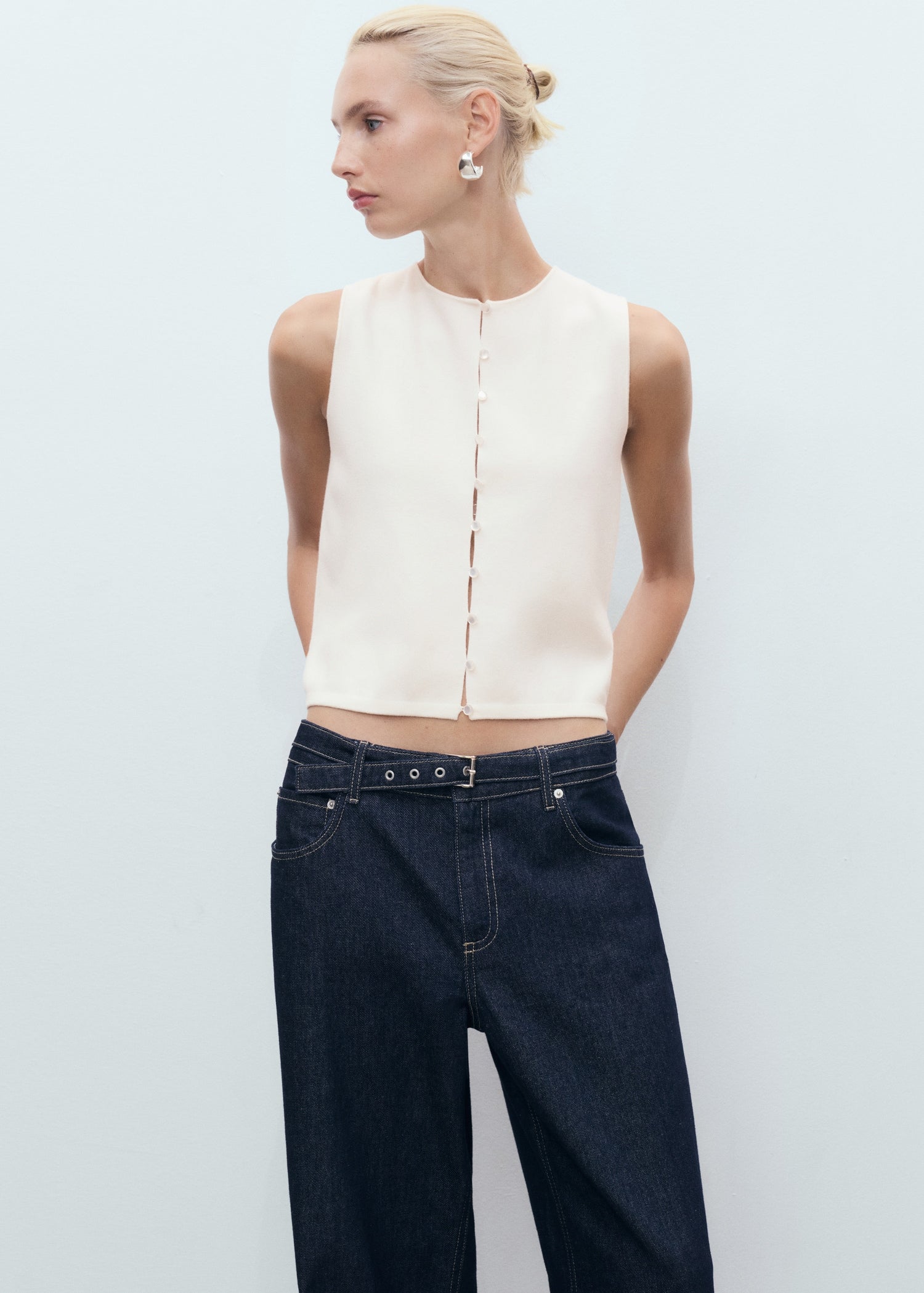 Mango vest drop in White