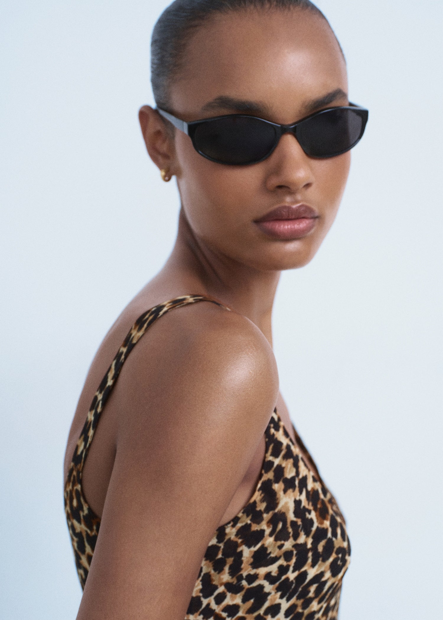 Mango product 17082927-99 - D1