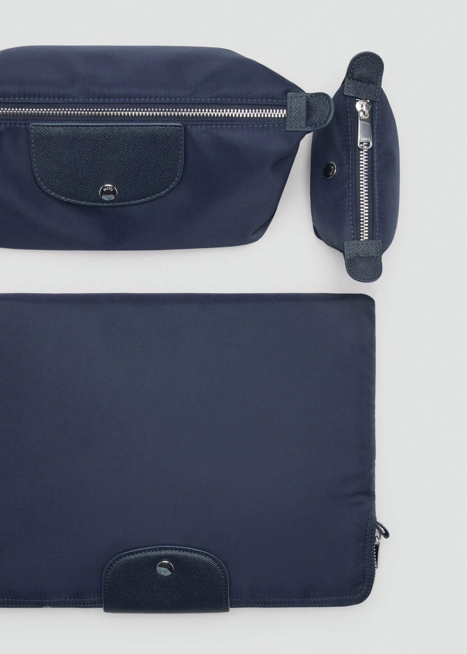 Mango case nanda in Navy - D2