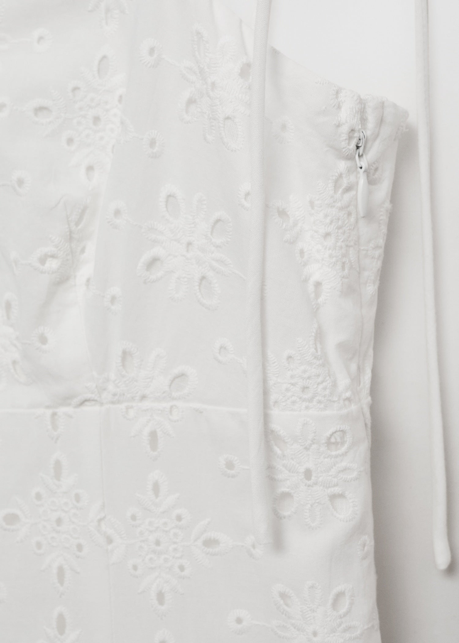 Mango product 17091149-01 - D8