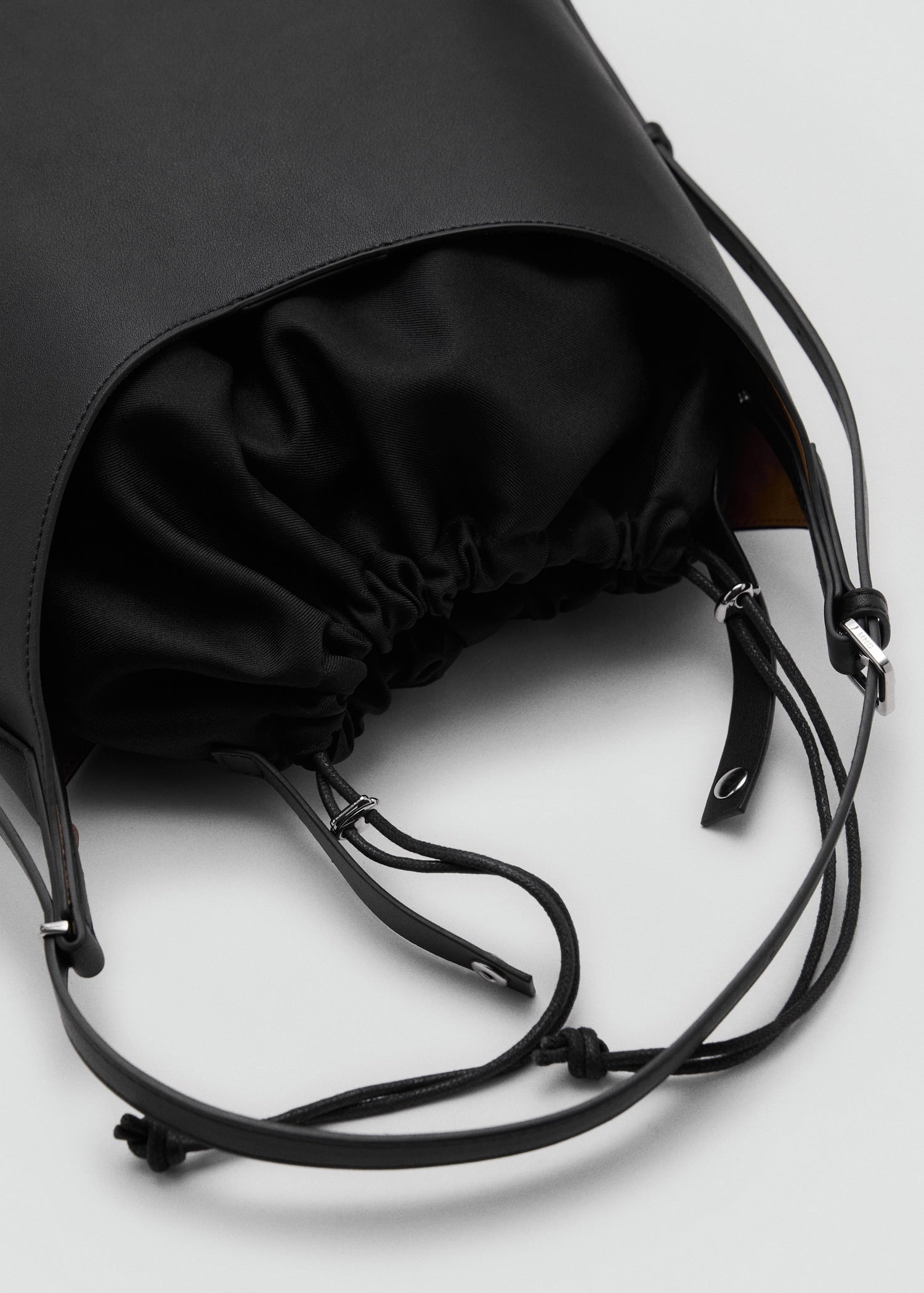 Mango shoulder bag keops in Black - D3
