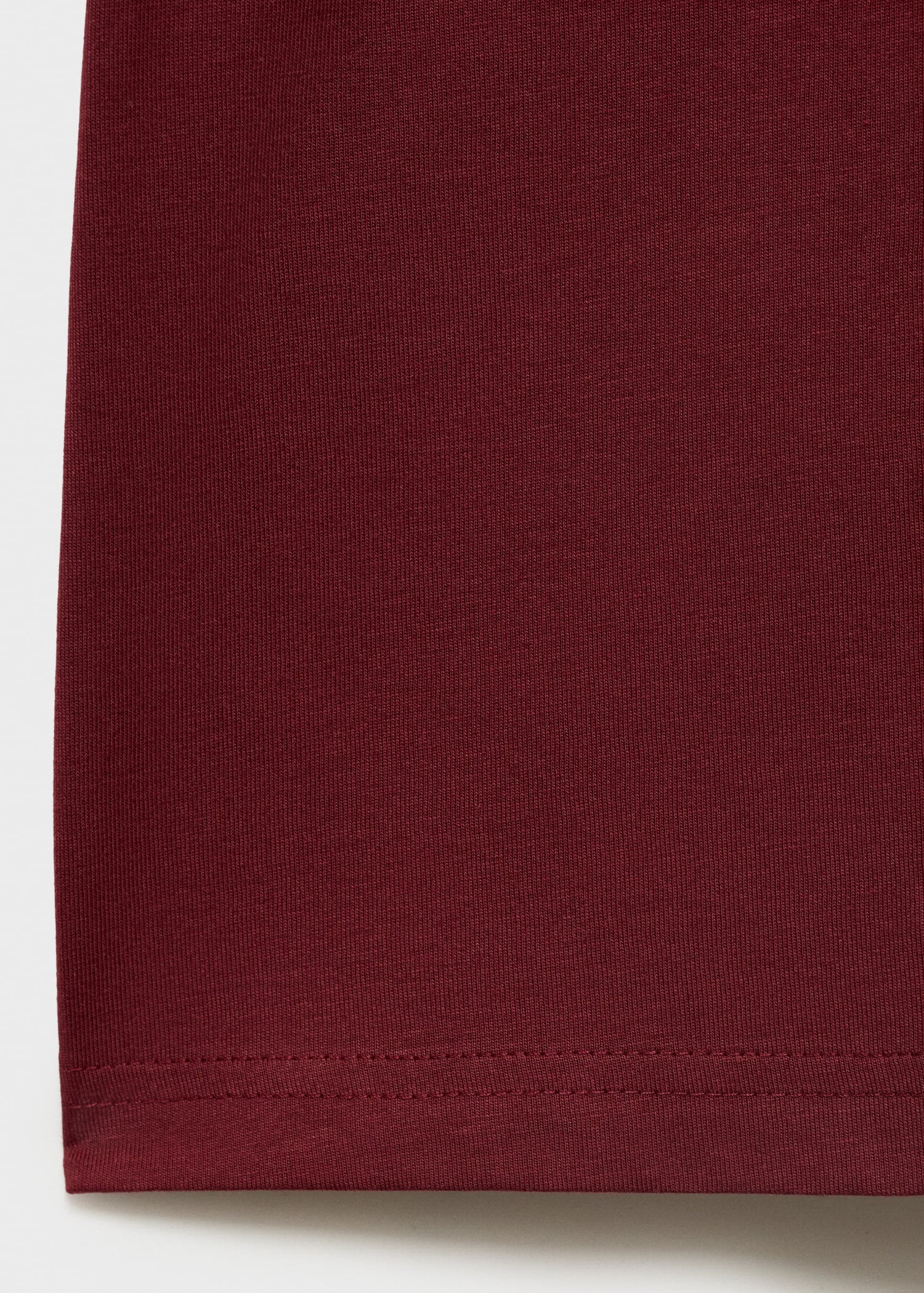 Mango t-shirt chals in Garnet - D0