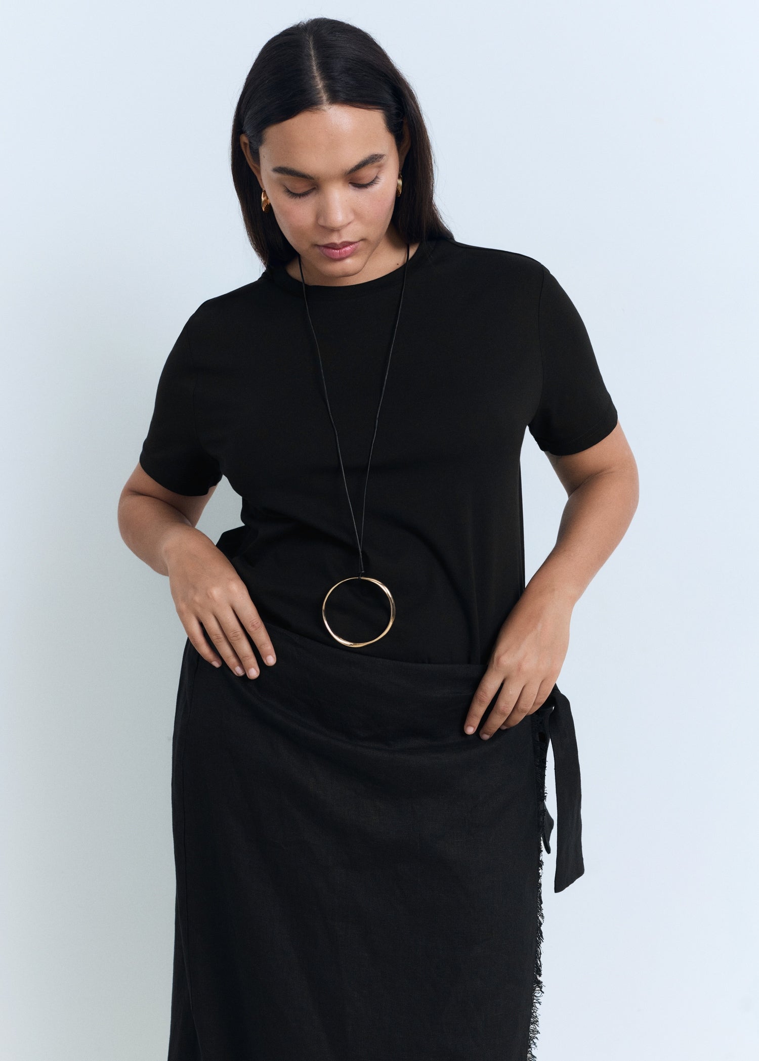 Mango t-shirt chals in Black - D5