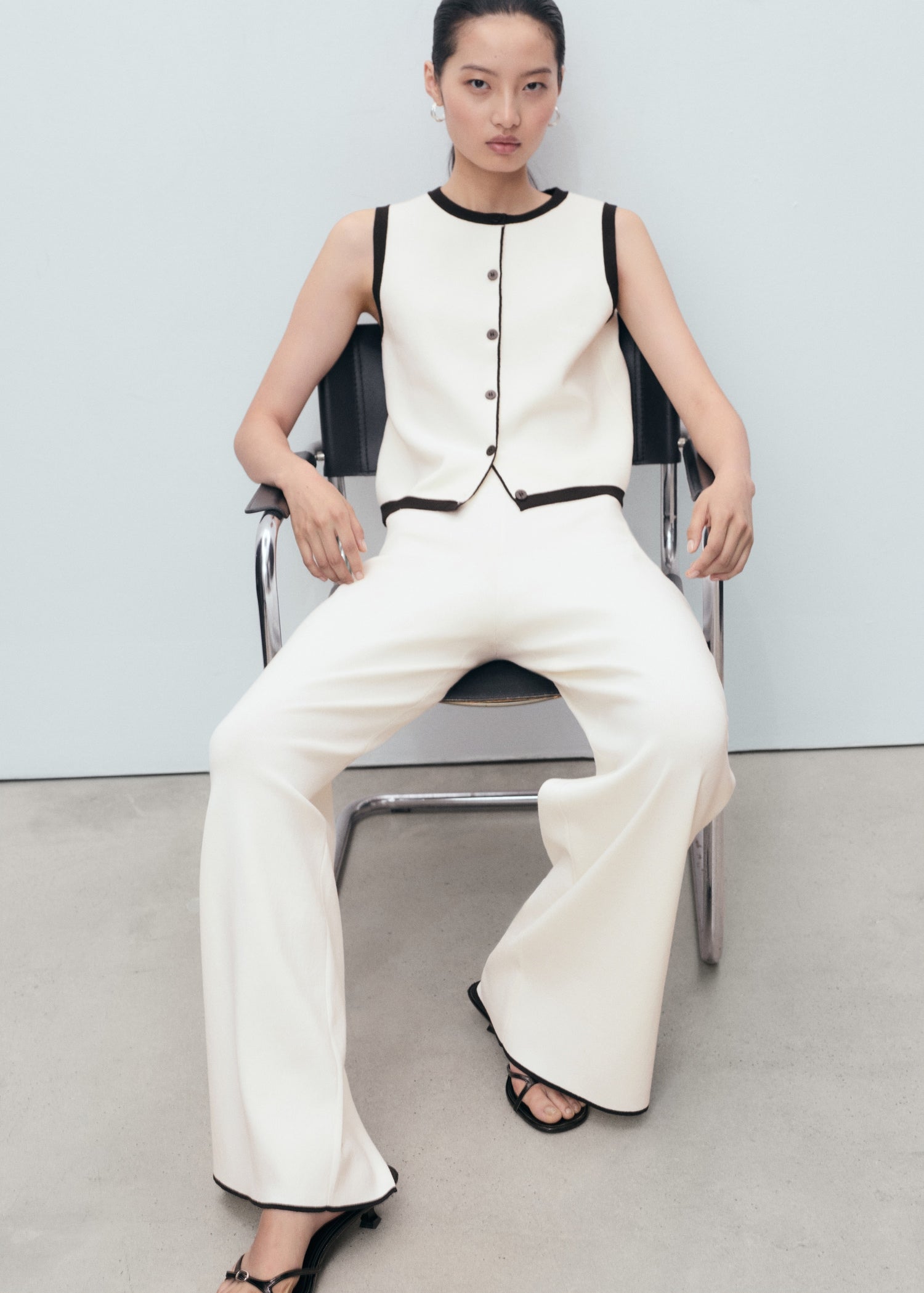 Mango product 17094775-05 - D2