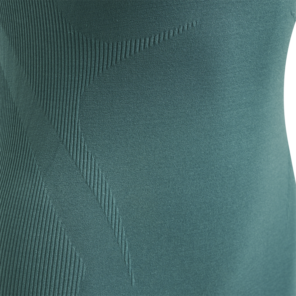 Hummel hmlTIF seamless top in north atlantic - Image 8