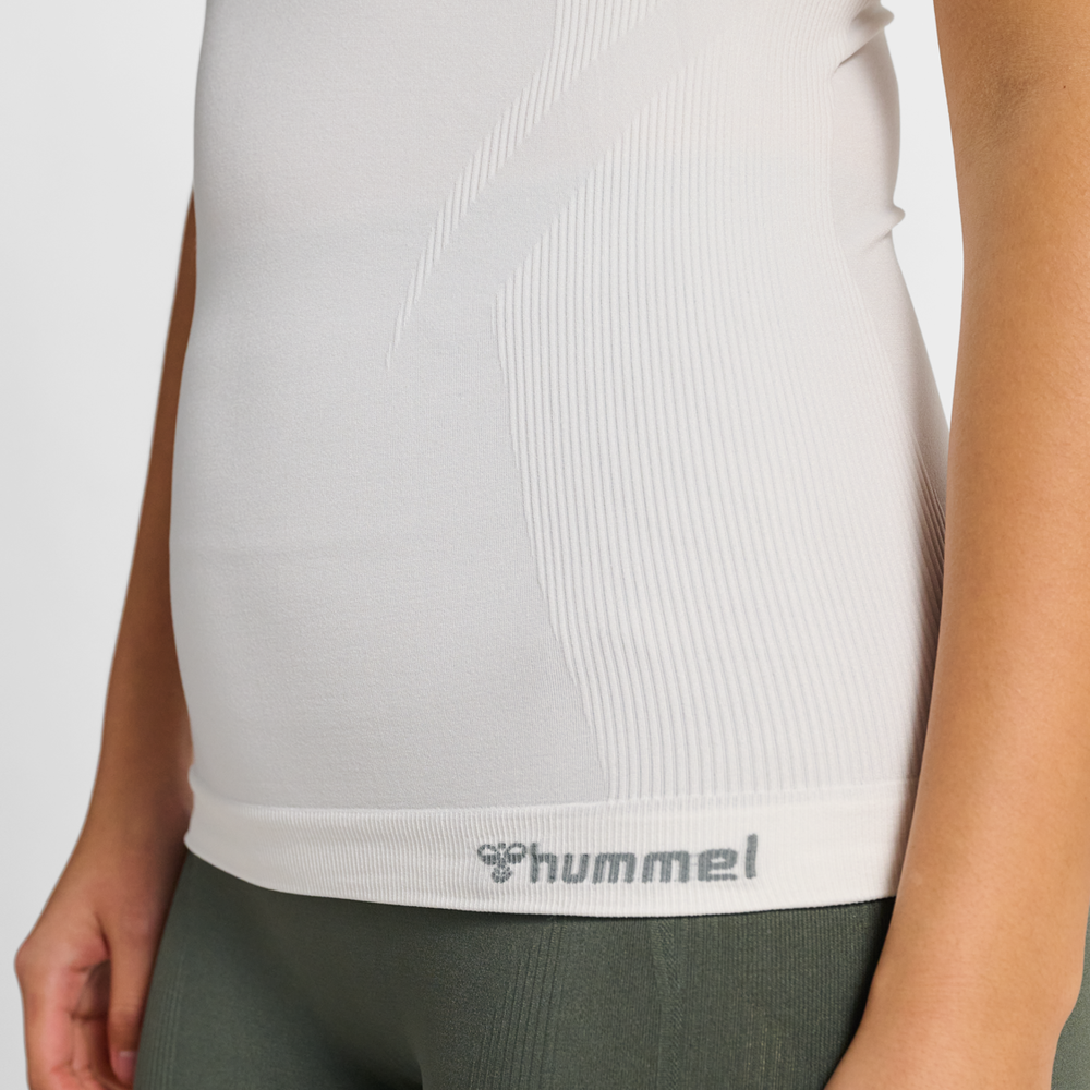 Hummel hmlTIF seamless top in white - Image 4