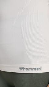 Hummel hmlTIF seamless top in white - Image 4