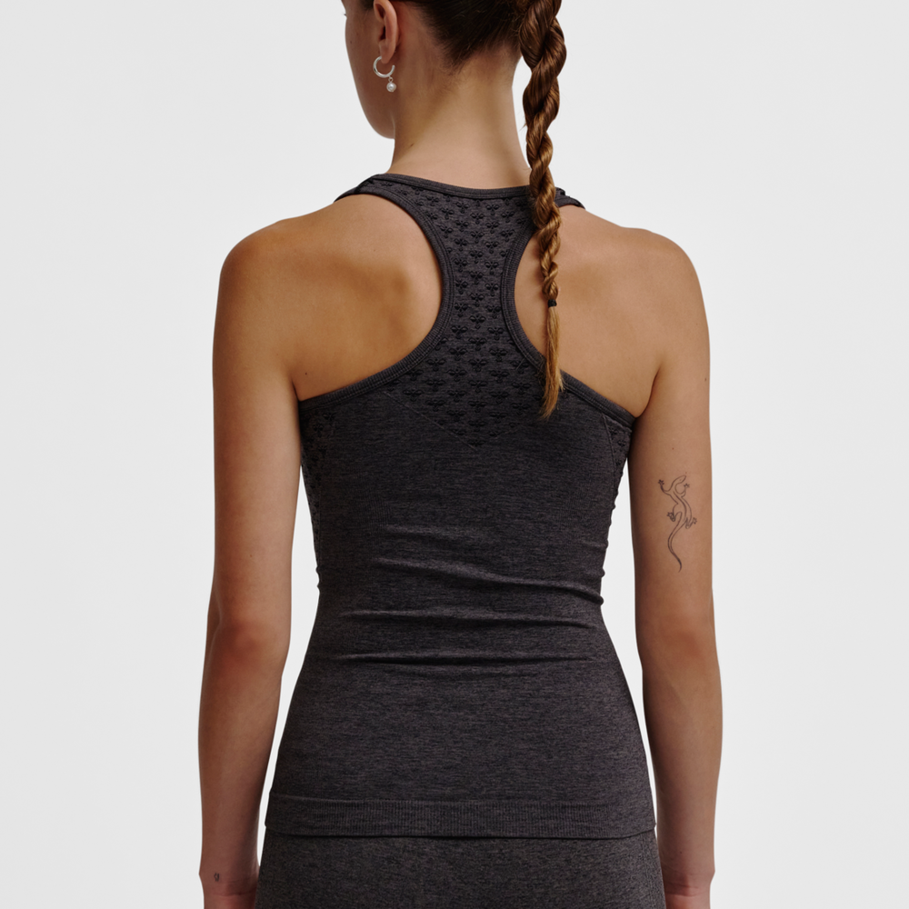 Hummel hmlCI seamless top in black melange - Image 2