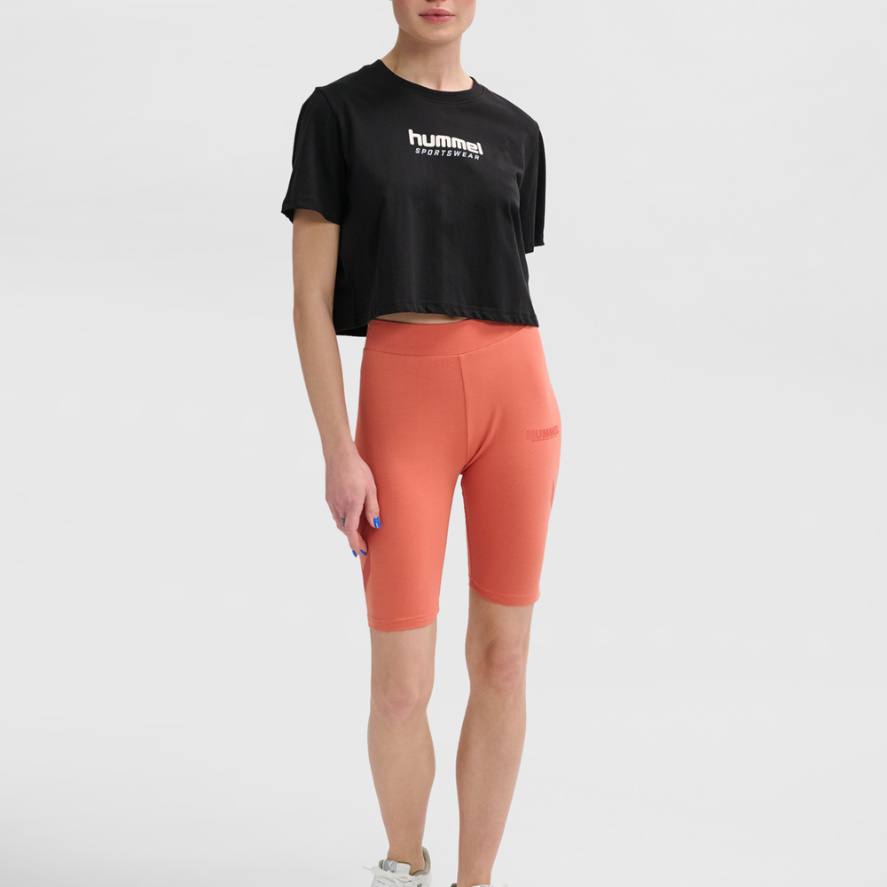 Hummel hmlLEGACY woman tight shorts in apricot brandy - Image 3