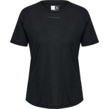 Hummel hmlMT vanja t shirt in black - Image 7