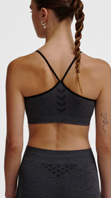 Hummel hmlCI seamless scrunch sports bra in black melange - Image 2