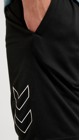 Hummel hmlTE flex mesh shorts in black - Image 4