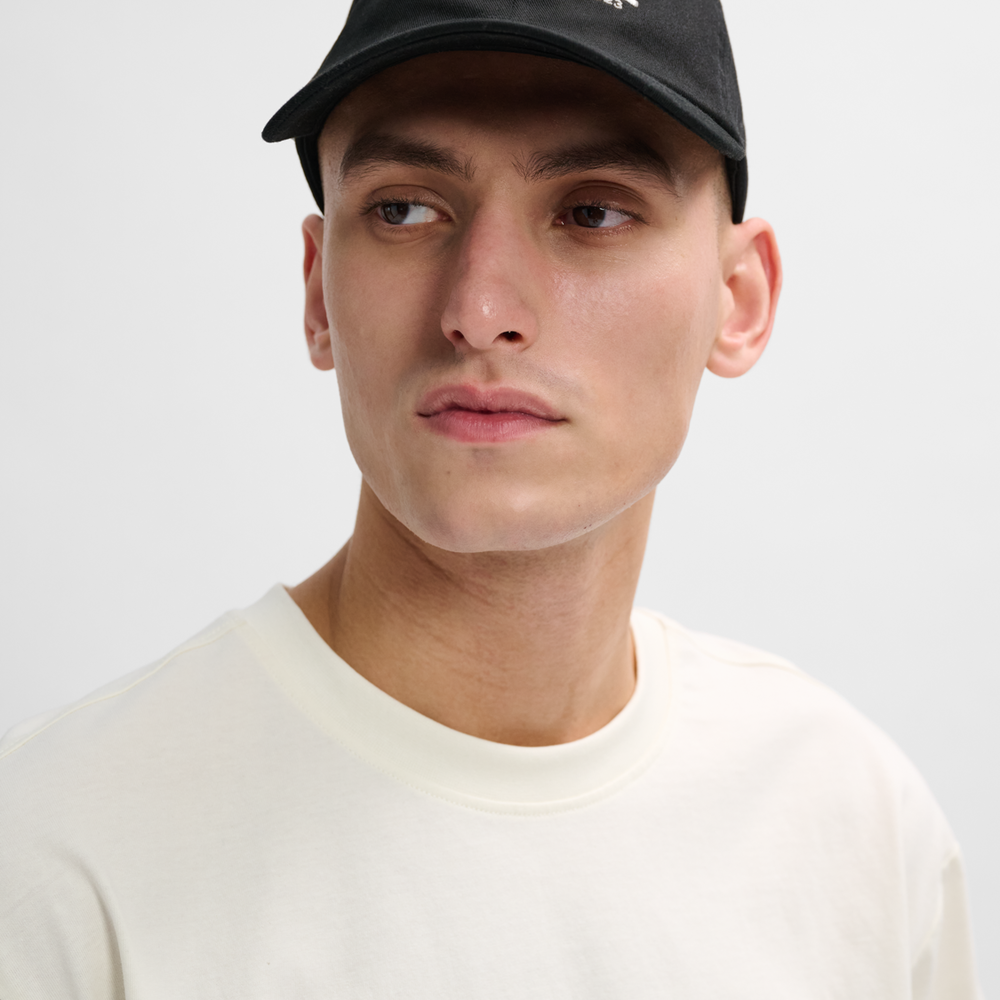 Hummel hmlLEGACY core baseball cap in black - Image 1
