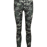 Hummel hmlTE twist aop mid waist tights in climbing ivy - Image 7