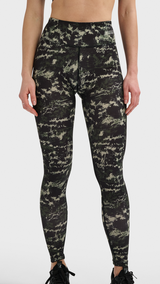 Hummel hmlTE twist aop mid waist tights in climbing ivy - Image 1