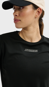 Hummel hmlTE tola t shirt in black - Image 4