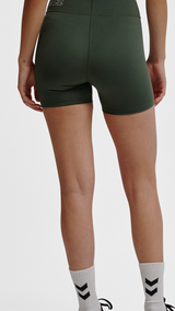 Hummel hmlTE fundamental mw tight shorts in climbing ivy - Image 2