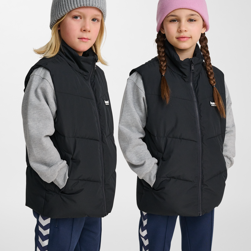 Hummel hmlJR puffer vest in black - Image 1