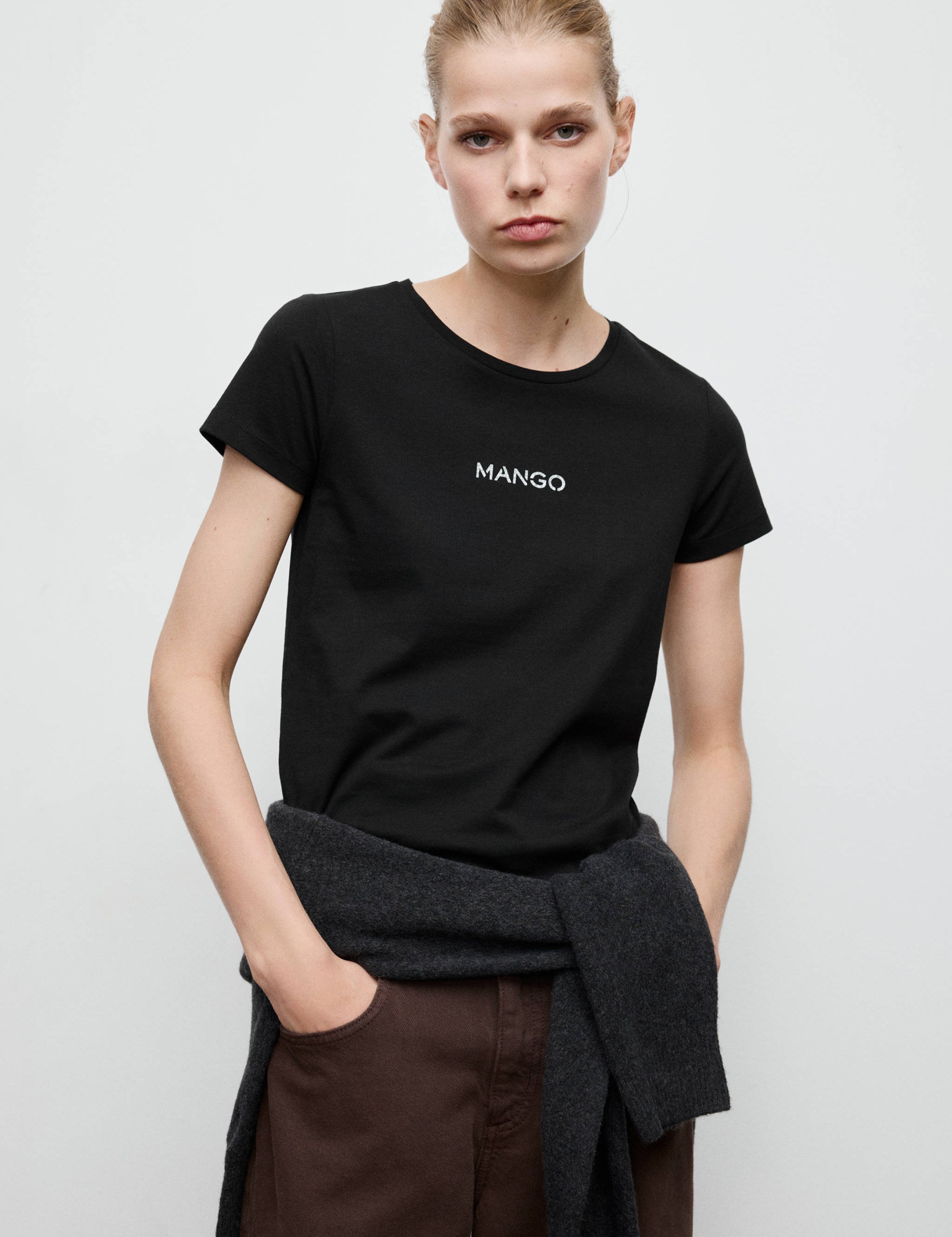 Mango t-shirt mangolog in black - 002