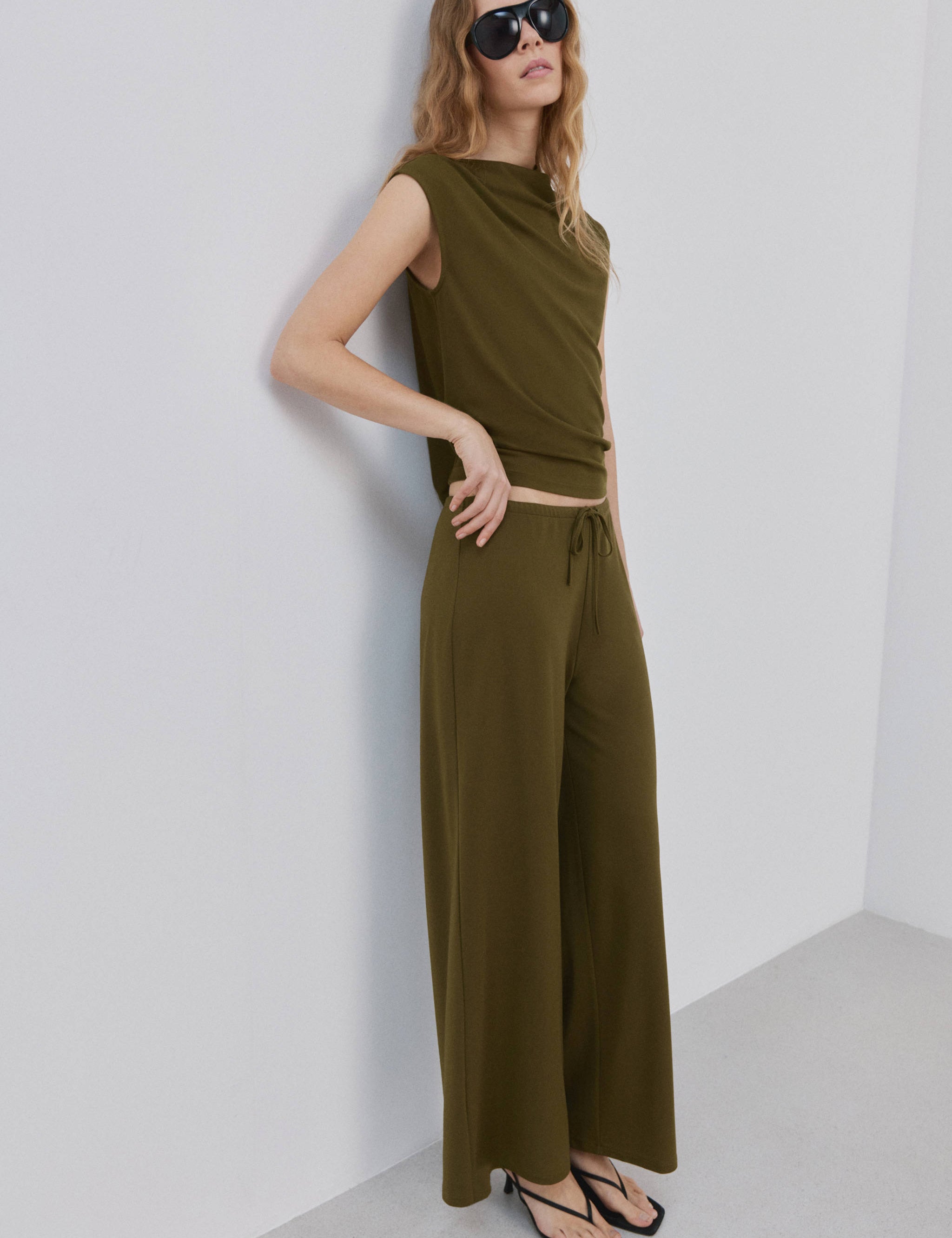 Mango t-shirt candelap in khaki - 001